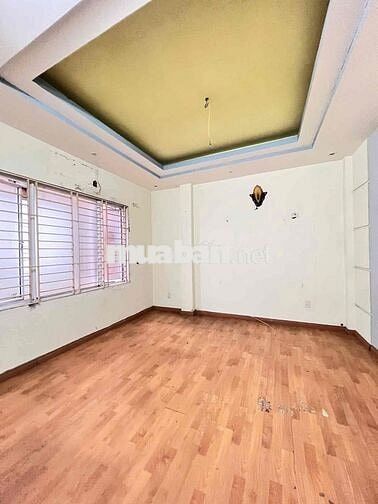 BÁN NHÀ VŨ TÔNG PHAN GẦN NGÃ TƯ SỞ NGÕ TO GẦN Ô TÔ DT: 31m2*5 Tầng