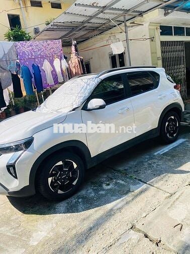 Kia Sonet 2024 1.5 Premium	 - 6000 km