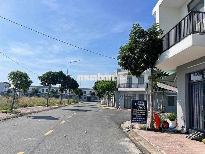Bán lô A43 Mega city Bến Cát gần trường học chỉ 1 tỷ 050 bao phí