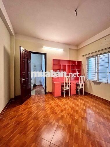BÁN NHÀ VŨ TÔNG PHAN GẦN NGÃ TƯ SỞ NGÕ TO GẦN Ô TÔ DT: 31m2*5 Tầng
