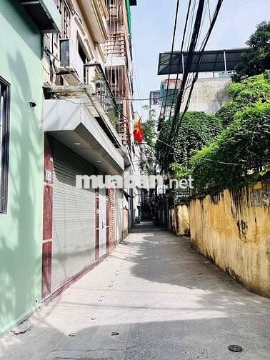 BÁN NHÀ VŨ TÔNG PHAN GẦN NGÃ TƯ SỞ NGÕ TO GẦN Ô TÔ DT: 31m2*5 Tầng