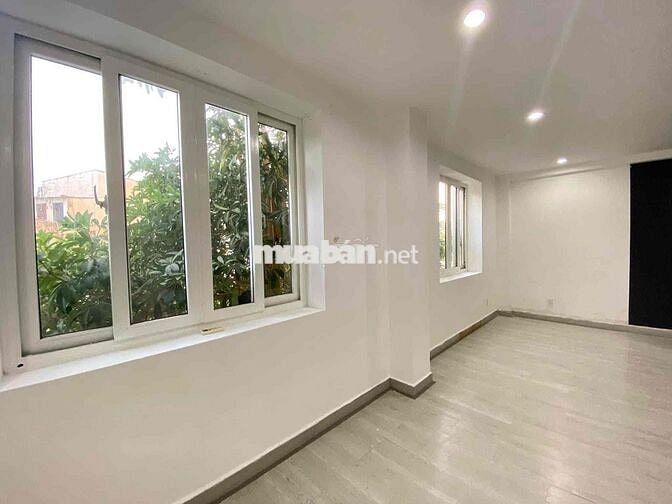 VĂN PHÒNG 85M2 SÁT CITY LAND-CÓ BÃI XE Ô TÔ