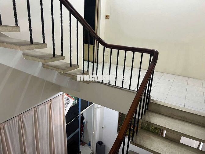 Nhà mặt tiền đường số 12, gần co.op bình triệu và đại học luật