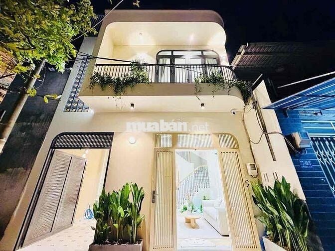 GẤP: 49M2- 3Phòng, nhà mới đẹp, tặng nội thất, Nguyễn Oanh-Lê H.Phái
