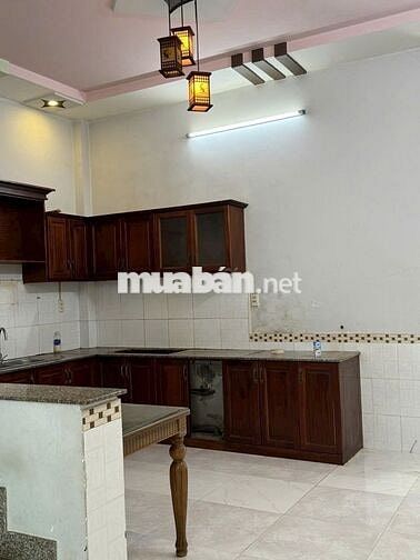 Nhà 1/ TCH08, 5m x 15m, 1 lầu, 2 phòng ngủ, hướng TÂY
