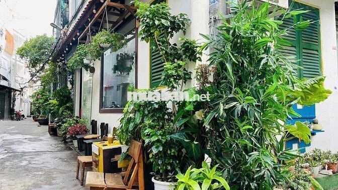 Sang quán cafe trung tâm Phú Nhuận