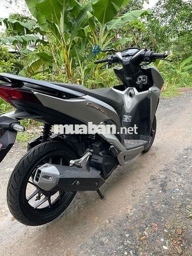 Cần bán xe vario125 xe 9 chủ