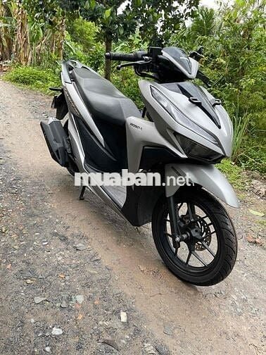 Cần bán xe vario125 xe 9 chủ