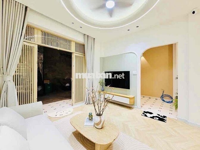GẤP: 49M2- 3Phòng, nhà mới đẹp, tặng nội thất, Nguyễn Oanh-Lê H.Phái