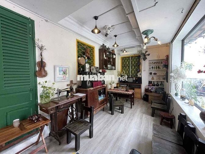 Sang quán cafe trung tâm Phú Nhuận