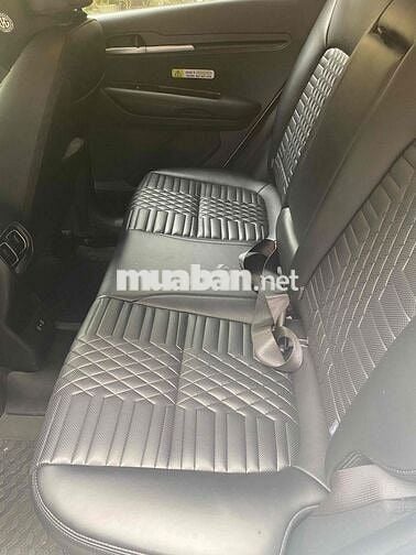 Kia Sonet 2024 1.5 Premium	 - 6000 km
