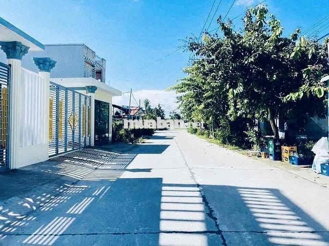 BÁN LÔ GÓC 2 MẶT TIỀN - CÁCH QUỐC LỘ 300M - GIÁ CHỈ 760 TRIỆU