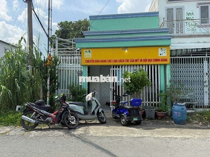 NHÀ TRỆT LỬNG Hương Lộ 2 Trảng Bàng, 5X30=150M2 SHR 830tr, xây kiên cố