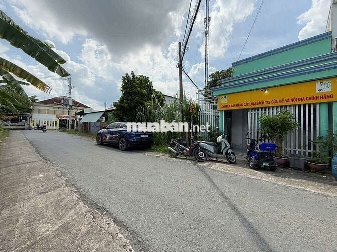 NHÀ TRỆT LỬNG Hương Lộ 2 Trảng Bàng, 5X30=150M2 SHR 830tr, xây kiên cố