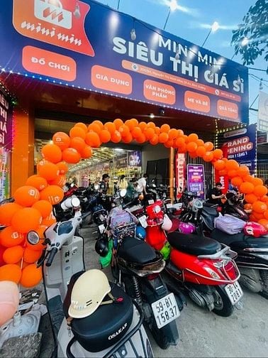 TUYỂN NHÂN VIÊN Ở SIÊU THỊ MINI MIN/KHO