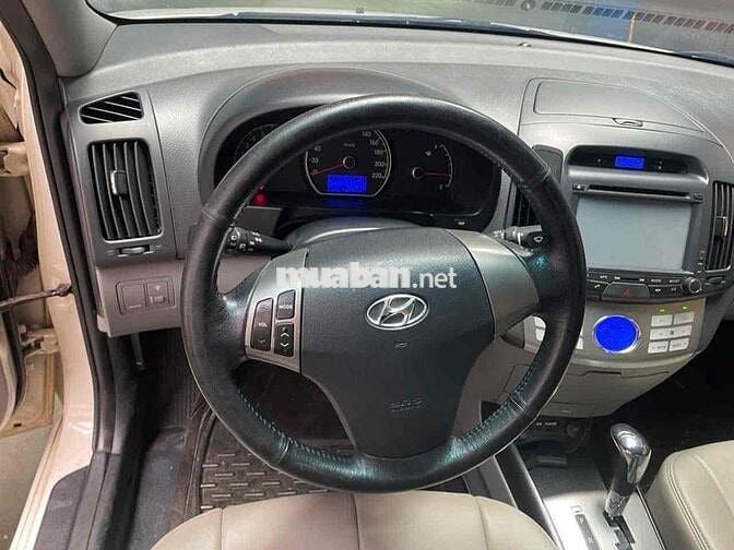 Hyundai Avante 2011 1.6 AT - 85000 km