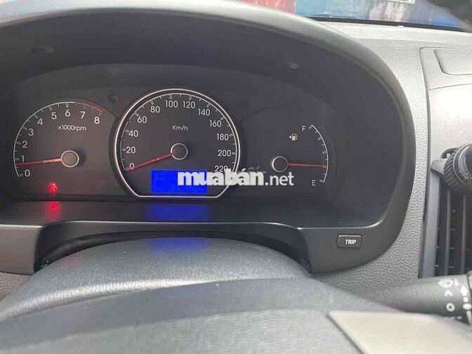 Hyundai Avante 2011 1.6 AT - 85000 km