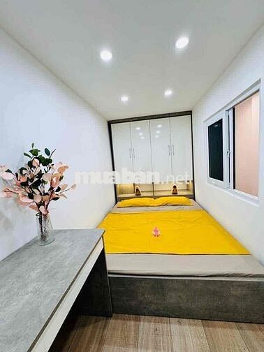 Bán nhà T1 TT Phương Mai , ôtô đỗ  cổng, full nội thất ,KD đỉnh, 55m2