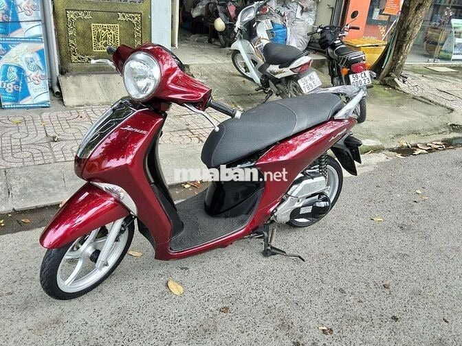 Xe máy Yamaha Janus màu đỏ ĐK 2018
