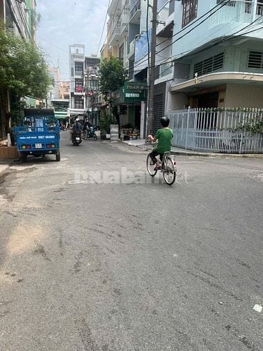 Hẻm 8m 60m2(4.2x15.5m) 2 tầng btct 3 PN Lạc Long Quân, p10, q11