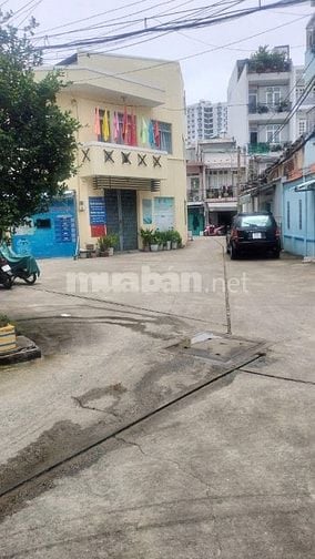 Hẻm 8m 60m2(4.2x15.5m) 2 tầng btct 3 PN Lạc Long Quân, p10, q11