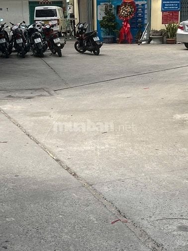 Hẻm 8m 60m2(4.2x15.5m) 2 tầng btct 3 PN Lạc Long Quân, p10, q11