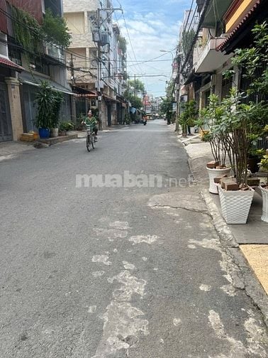 Hẻm 8m 60m2(4.2x15.5m) 2 tầng btct 3 PN Lạc Long Quân, p10, q11