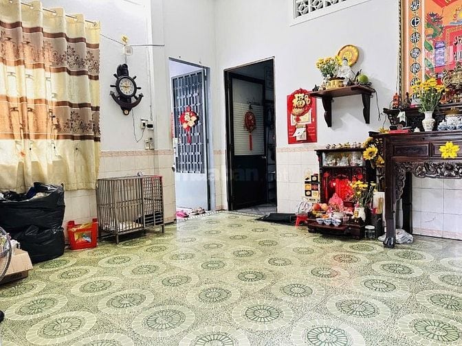 Hẻm 8m 60m2(4.2x15.5m) 2 tầng btct 3 PN Lạc Long Quân, p10, q11