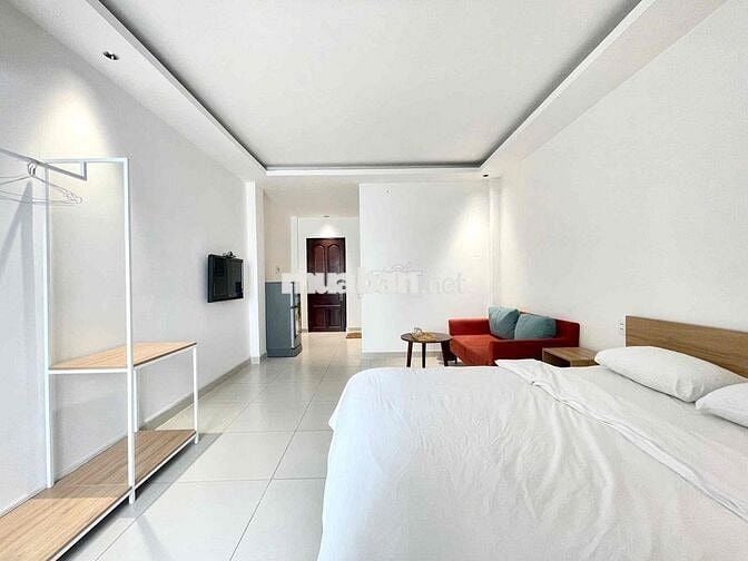 Studio đầy đủ nội thất có bancol