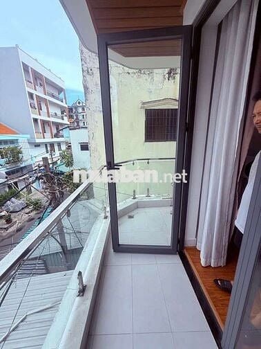 NHÀ 4 LẦU MẶT TIỀN KHU TT Q11(3,5m x 9m) HỒNG BÀNG Q11