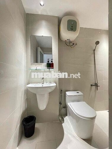 Studio đầy đủ nội thất có bancol