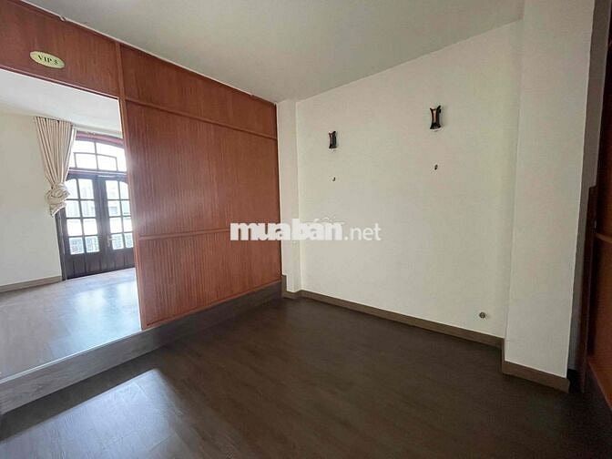 Cho Thuê Nhà 506/6 Ba Tháng Hai Phường 14 Q10