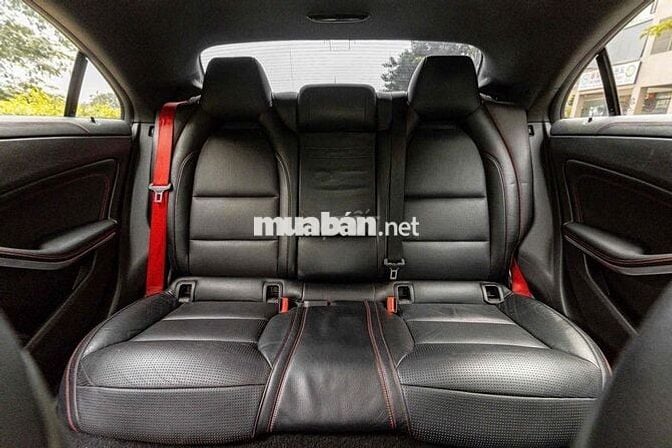 CLA45 4Matic Model 2016 màu trắng nhập Hungary