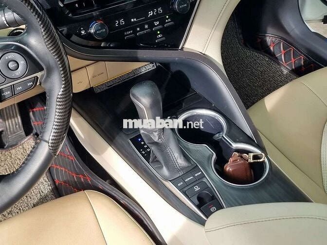 TOYOTA CAMRY 2.5Q MODEL 2022, ODO 5V6, HỖ TRỢ GÓP.