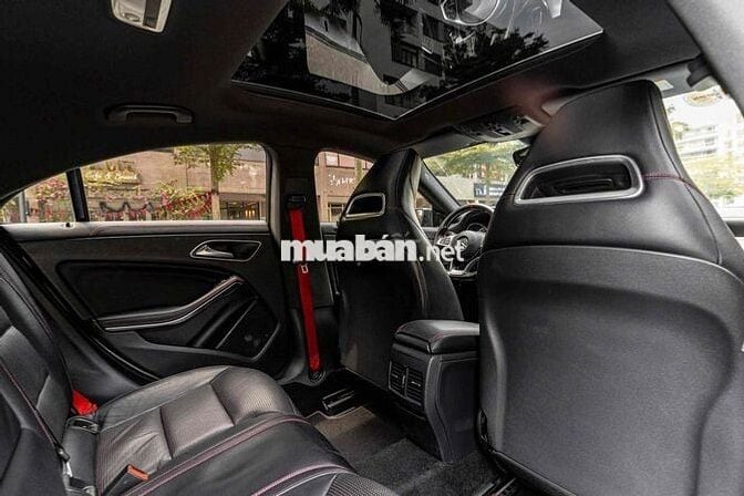 CLA45 4Matic Model 2016 màu trắng nhập Hungary
