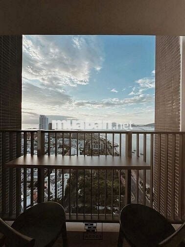 Bán CC SAM Towers, Như Nguyệt, 5,7 tỷ, 68m2, 2PN, 2WC, view đẹp
