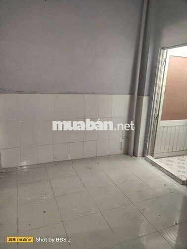 Nhà Kho 150m2 xe tải chạy vào kho gần Gigamall HBC 15triệu