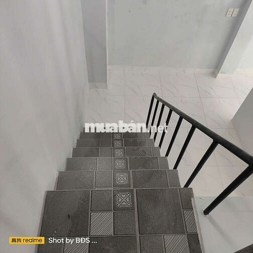 Cho thuê nhà mới đẹp QL13 gần đại hoc luật 8,5tr/ tháng