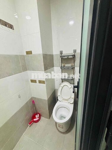 CHDV ban công thoáng ngay Linh Đông