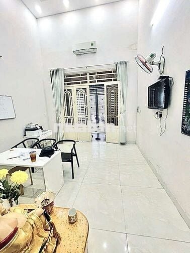 NHÀ HẼM OTO-NGAY NGÃ TƯ AN SƯƠNG, TÂN THỚI NHẤT, Q.12-2 - Ở VÀ KD NHỎ