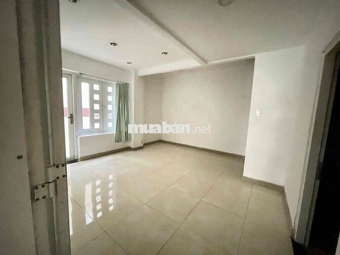 Villa Sân Vườn Rộng - Đường Vũ Ngọc Phan, Quận Bình Thạnh