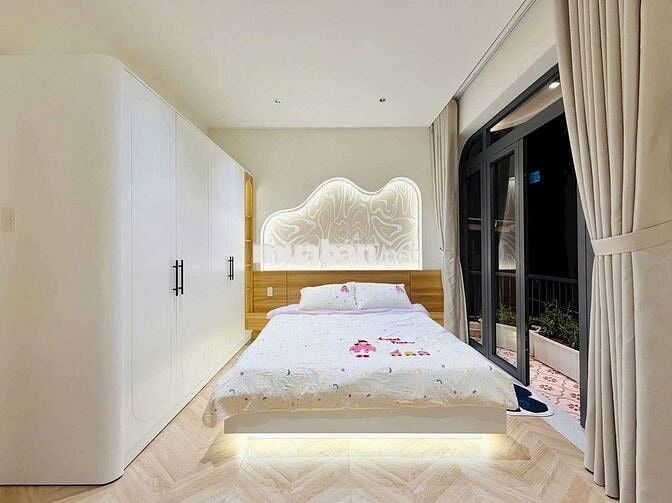 6x10m 60m2 nhà 3 phòng ngủ 4 tỷ 95 full nội thất đường Lê Hoàng Phái