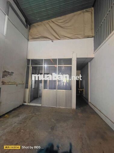 Cho thuê kho mặt tiền 150m 15tr/tháng