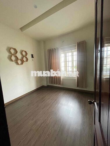 Cho Thuê Nhà 506/6 Ba Tháng Hai Phường 14 Q10