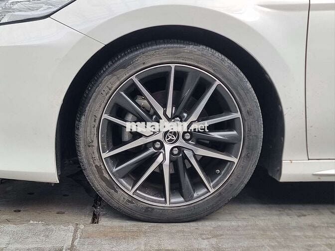 TOYOTA CAMRY 2.5Q MODEL 2022, ODO 5V6, HỖ TRỢ GÓP.