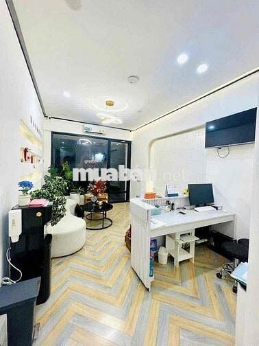 GIẢM 1 TỶ còn 5TỶ390 BÁN GẤP TRONG TUẦN, NHÀ LÊ VĂN SỸ - PHÚ NHUẬN
