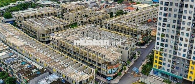 CK 10/100 KHI MUA NHÀ PHỐ BCONS UNI VALLEY