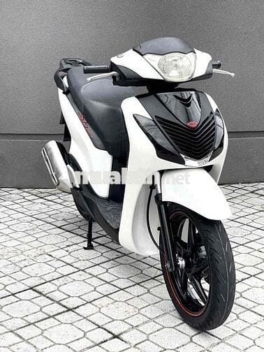 sh 2006 đã lên full 2010 máy móc bao chất cho ae