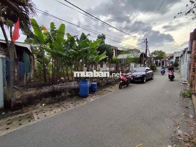 Đất gần làng Đại Học, P Bình An, Tp Dĩ An.
