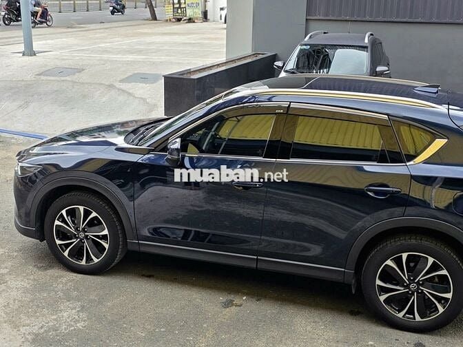 Mazda CX 5 2024 Premium 2.0 AT - 200000 km